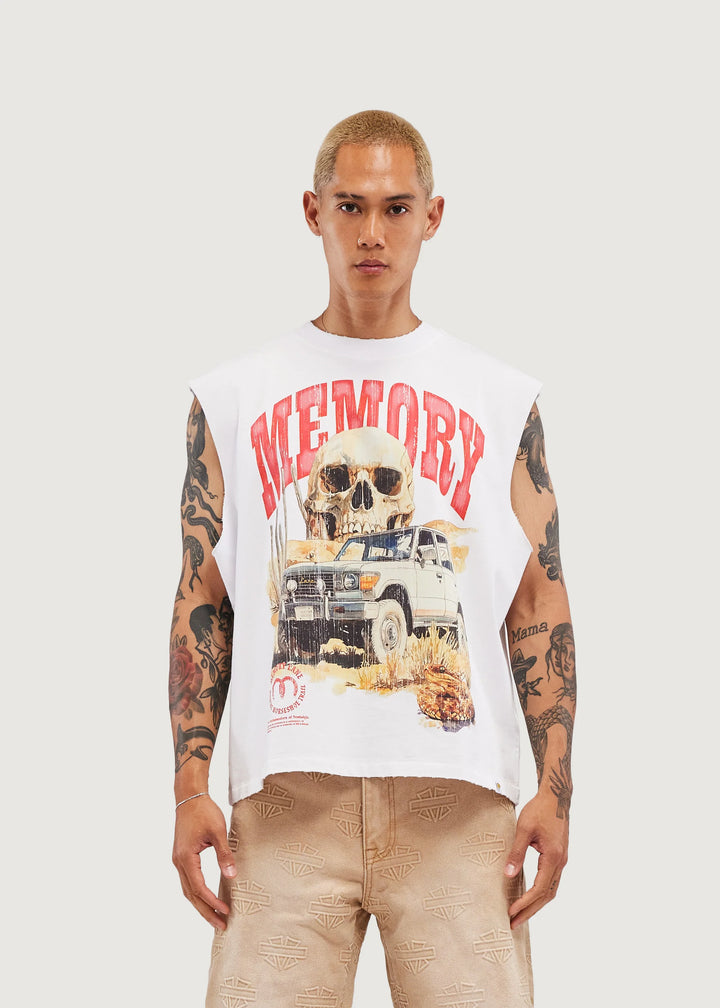 DESERT SCENE SLEEVELESS CROP TEE