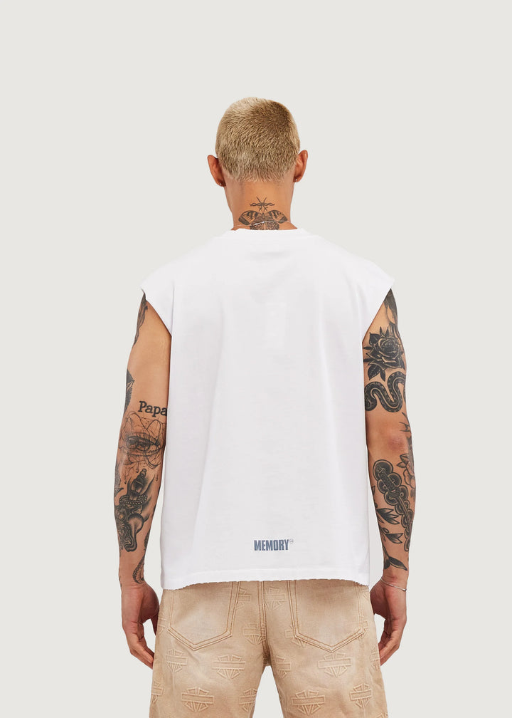 DESERT SCENE SLEEVELESS CROP TEE