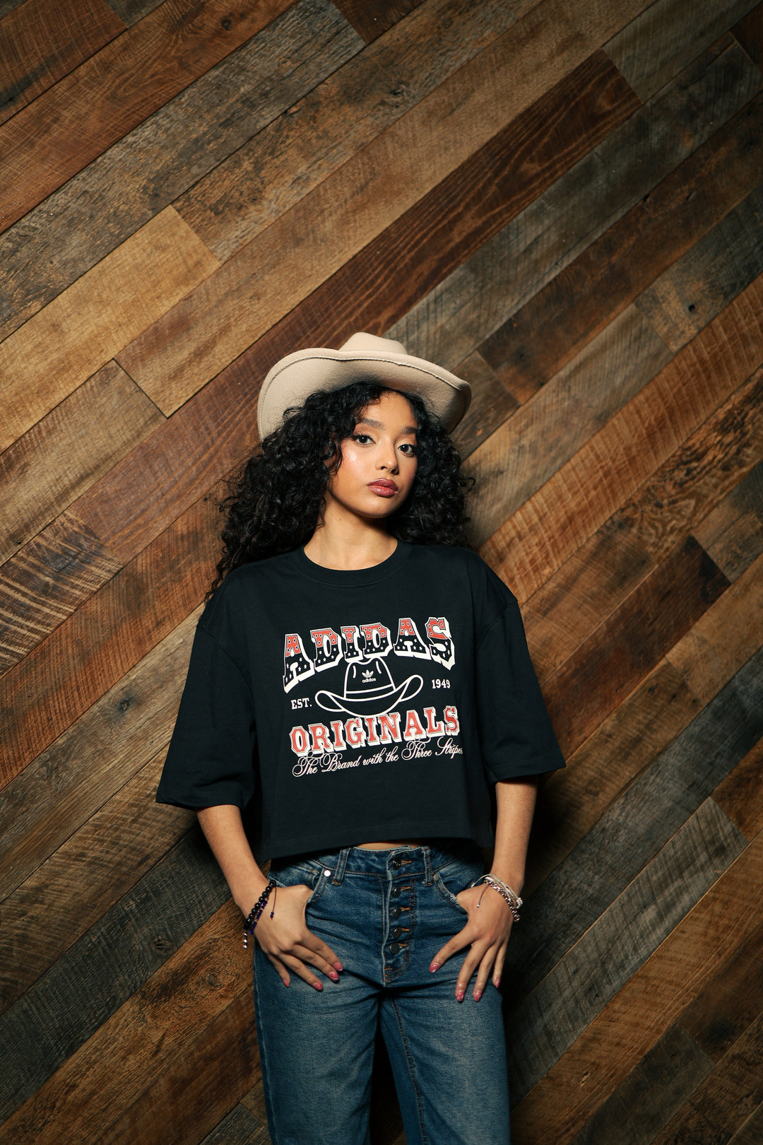 ADIDAS RODEO TEE - CROPPED FIT