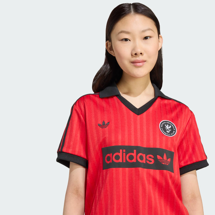 GRAPHIC SOCCER-INSPIRED JERSEY