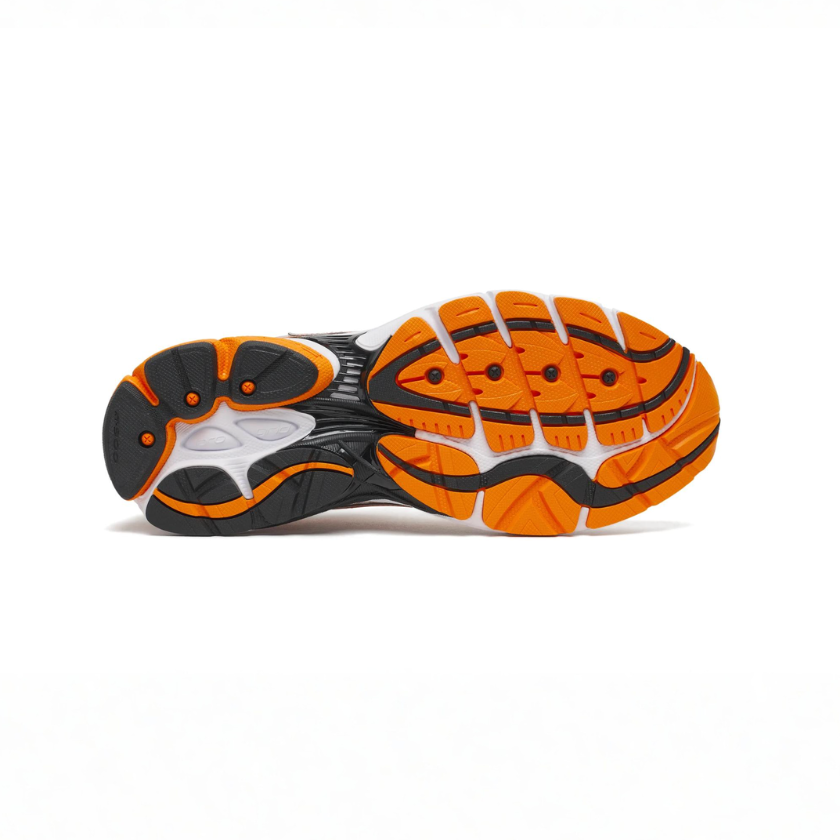 SAUCONY PROGRID OMNI 9