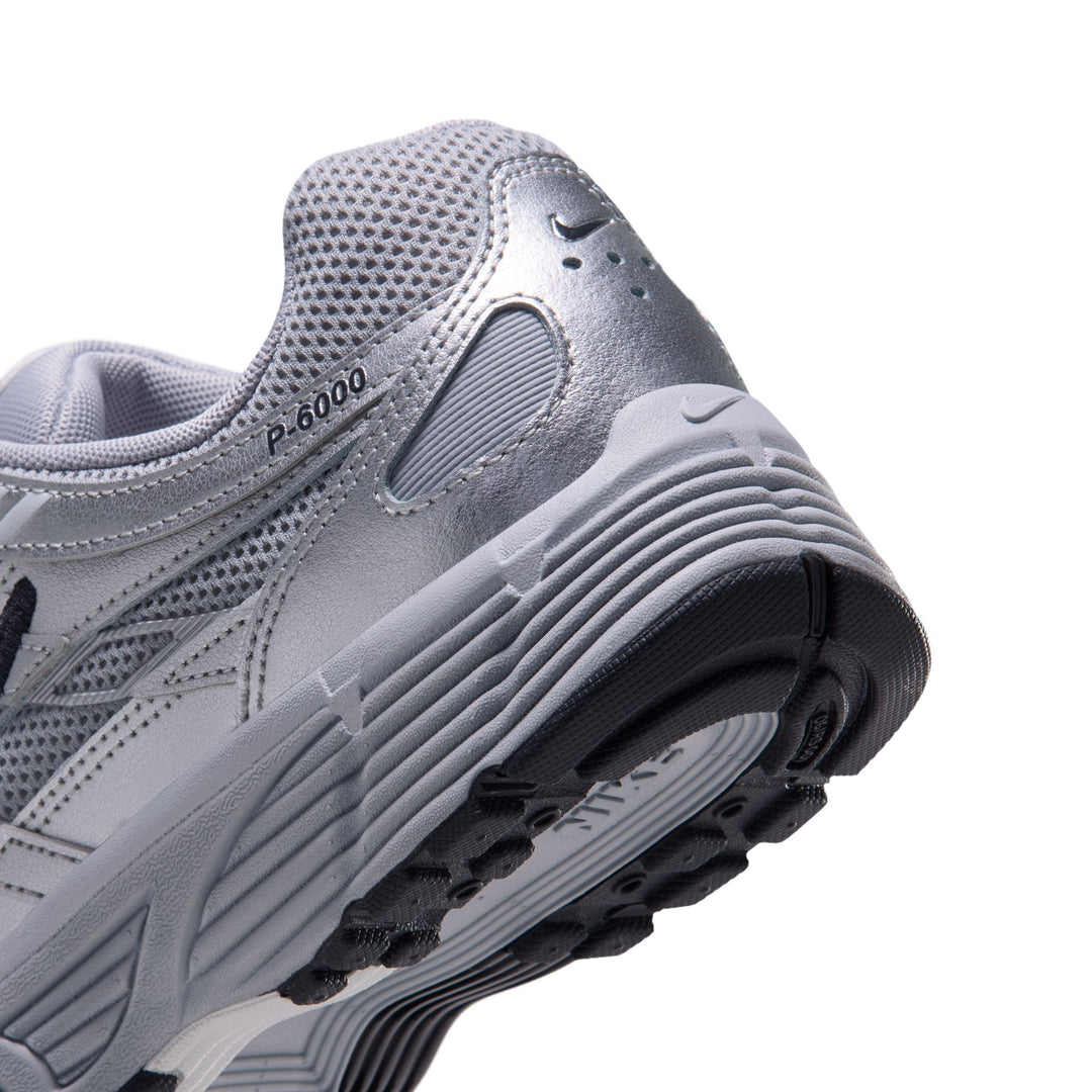 WMNS NIKE P-6000