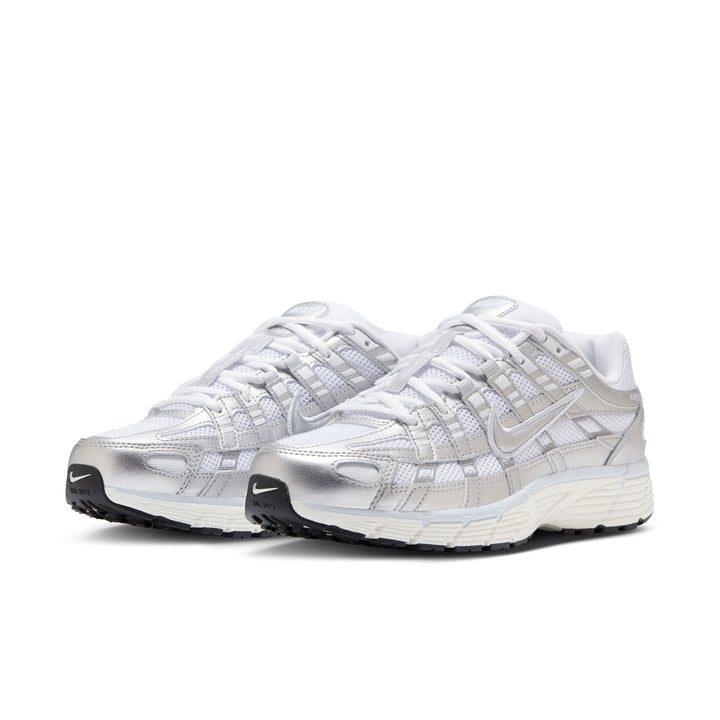 WMNS NIKE P-6000