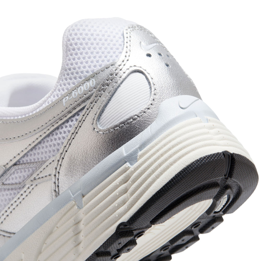 WMNS NIKE P-6000