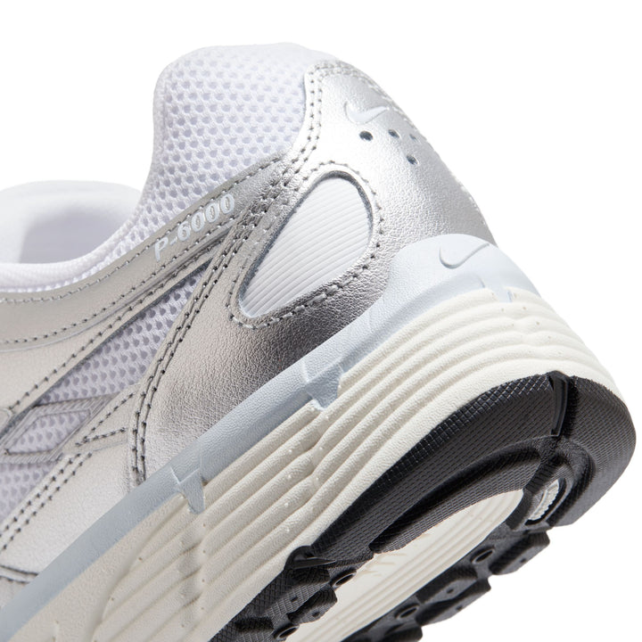 WMNS NIKE P-6000