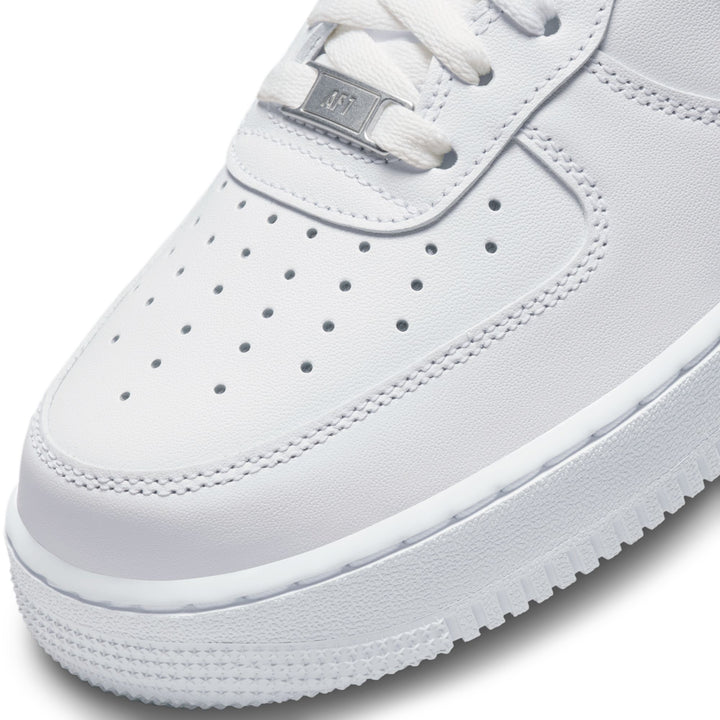 NIKE AIR FORCE 1 '07