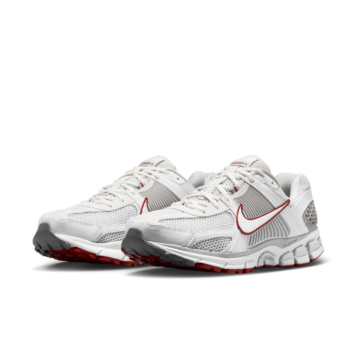 NIKE ZOOM VOMERO 5 "DUNE RED"