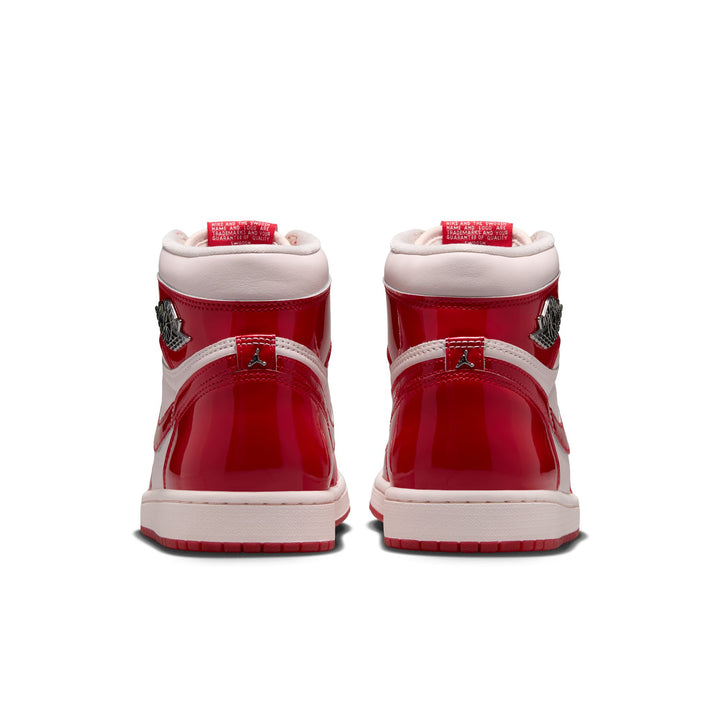 AIR JORDAN 1 RETRO "NAILS AND GRAILS"