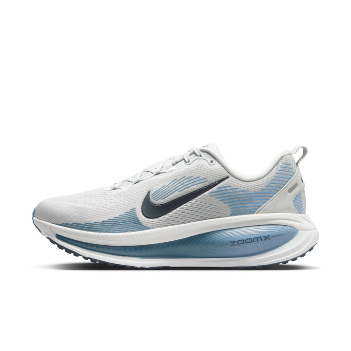NIKE VOMERO 18
