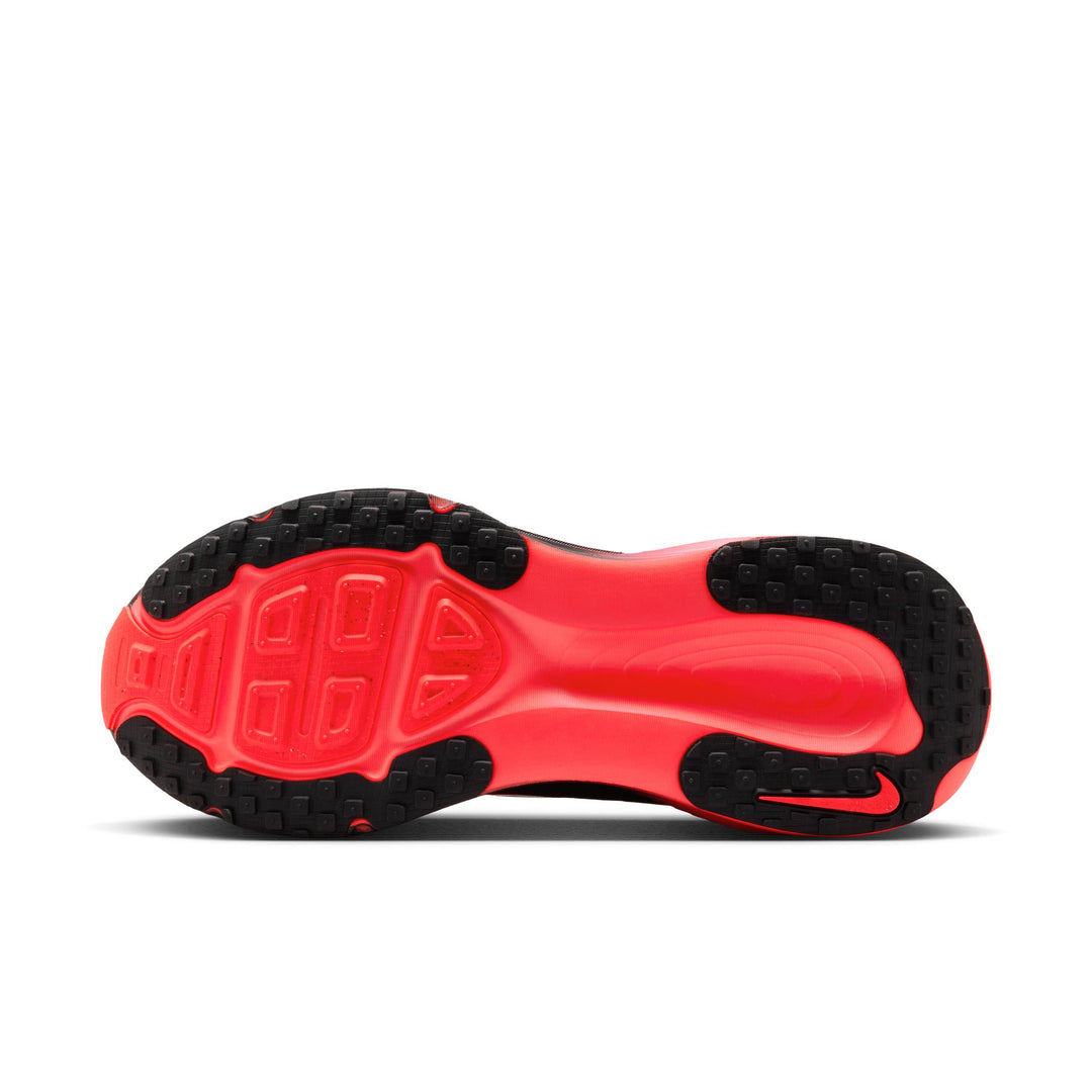 NIKE VOMERO 18