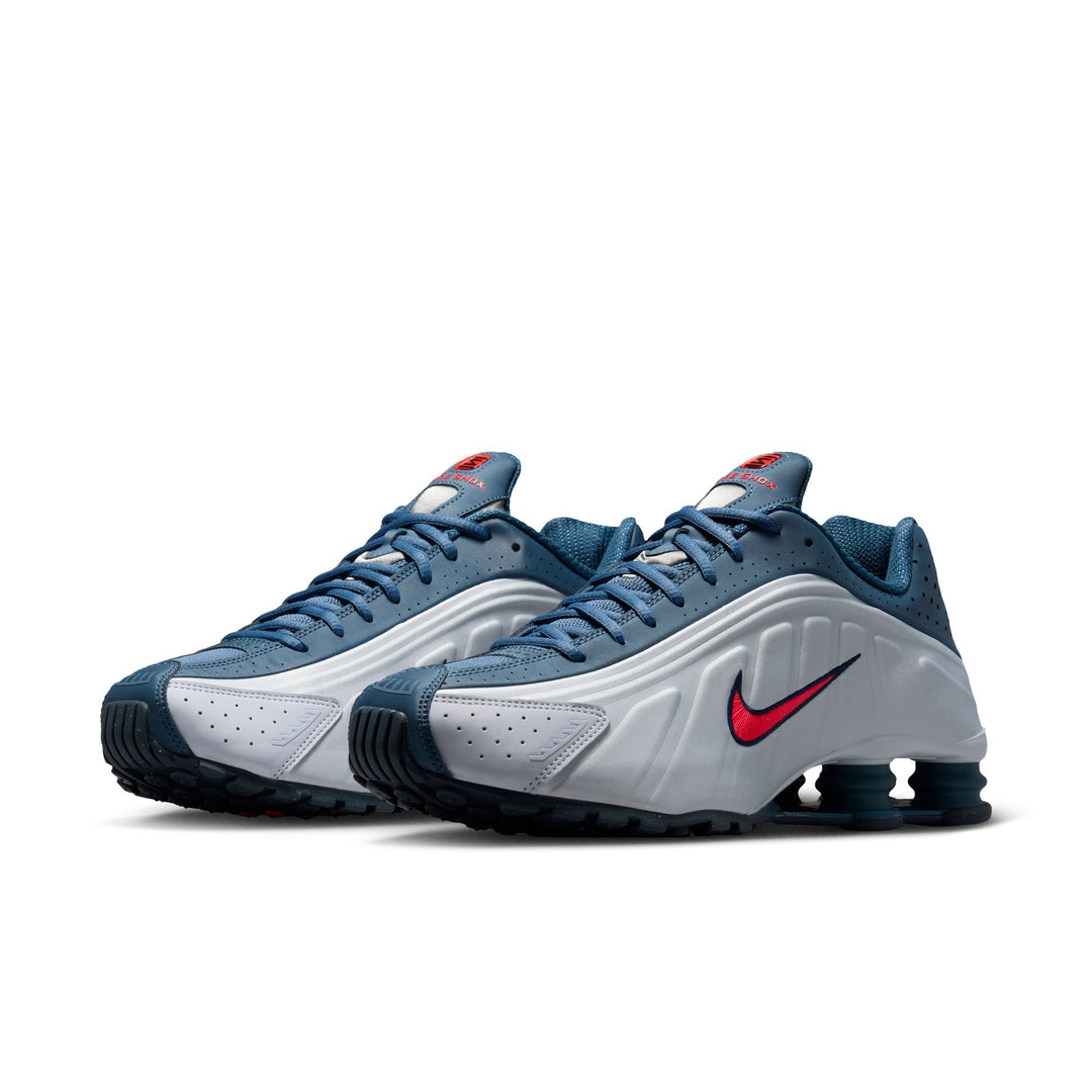 NIKE SHOX R4