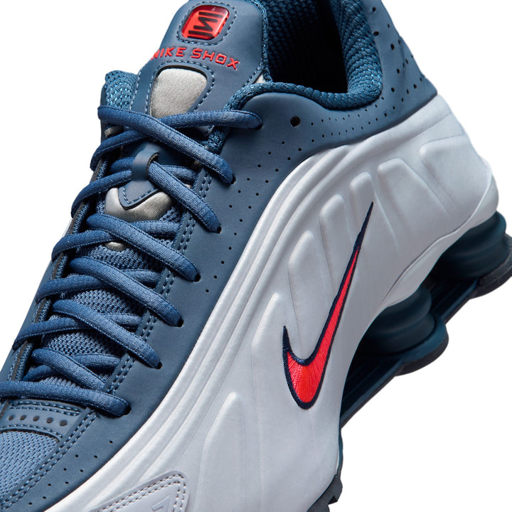 NIKE SHOX R4