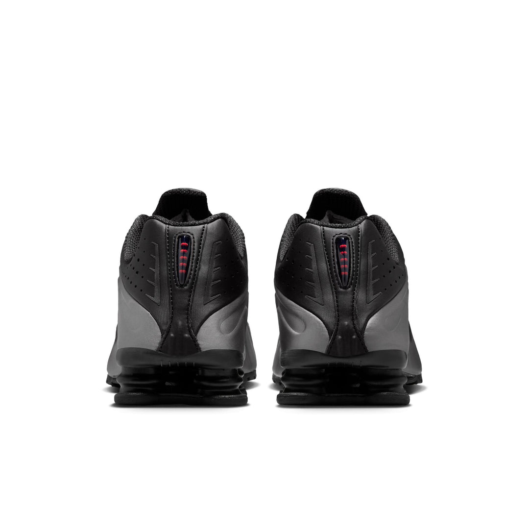 NIKE SHOX R4