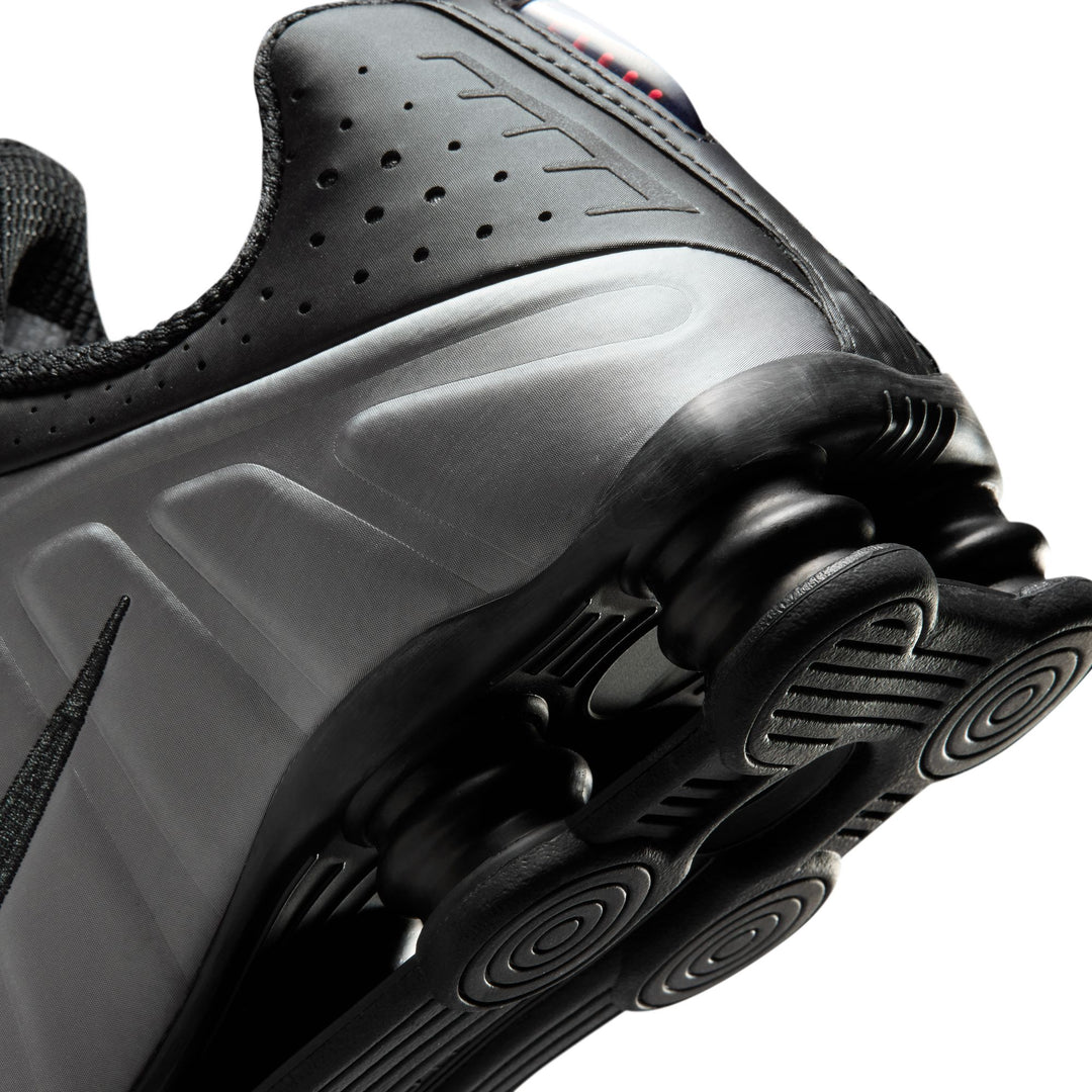 NIKE SHOX R4