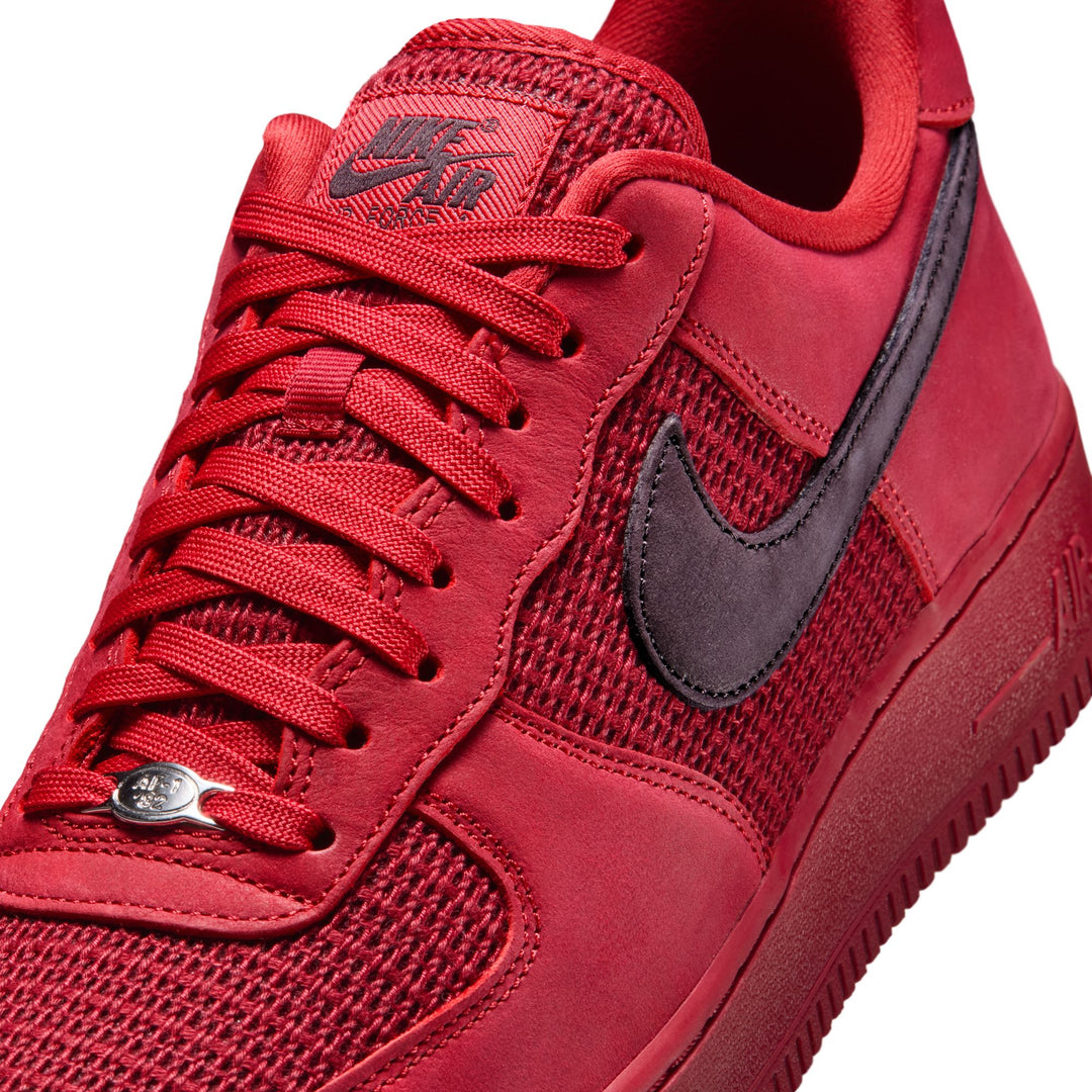 NIKE AIR FORCE 1 '07 LV8