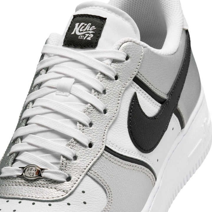 NIKE AIR FORCE 1 '07 LV8