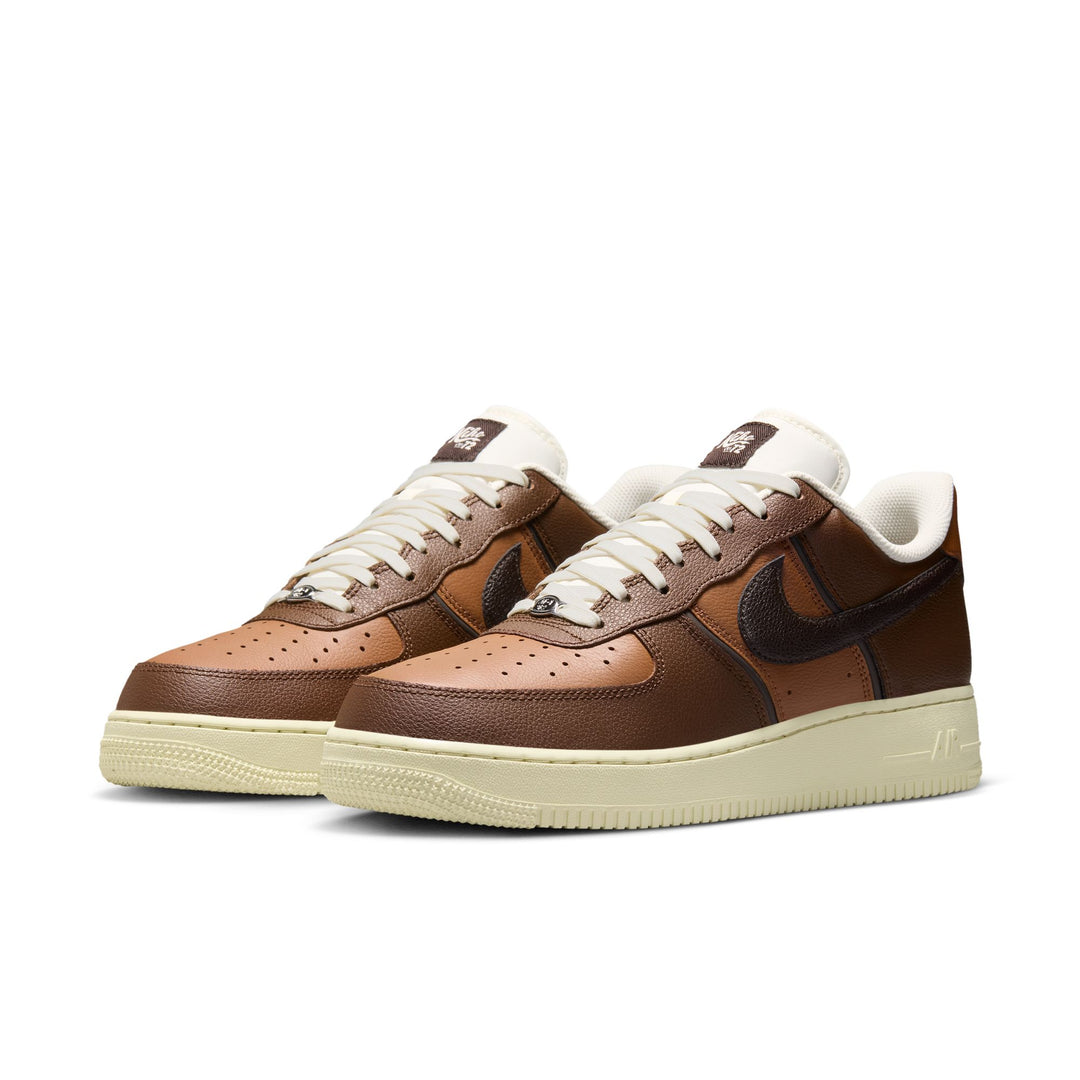 NIKE AIR FORCE 1 '07 LV8