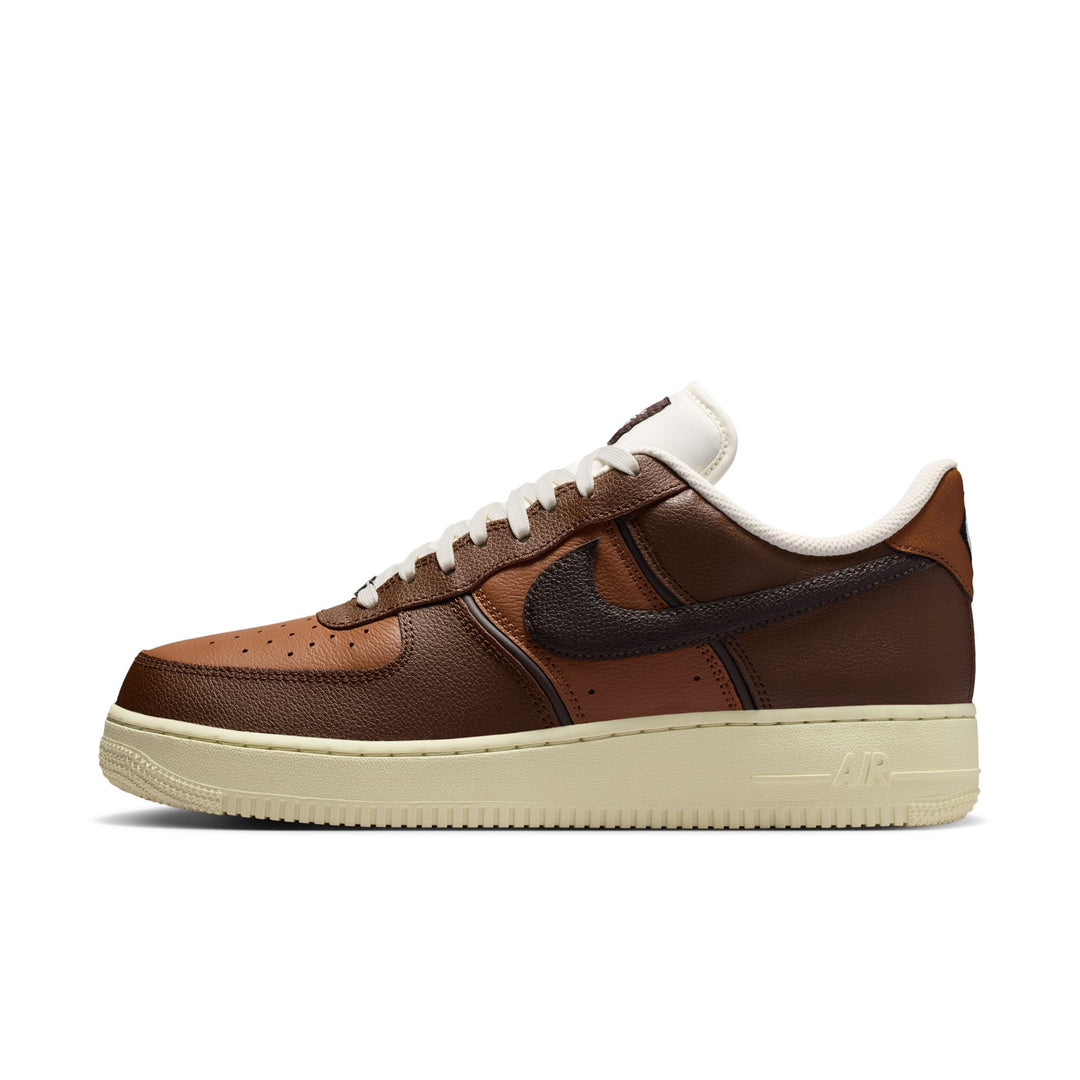 NIKE AIR FORCE 1 '07 LV8