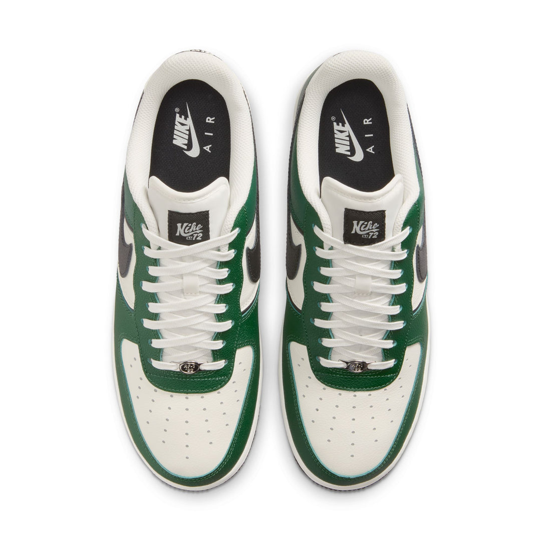 NIKE AIR FORCE 1 '07 LV8