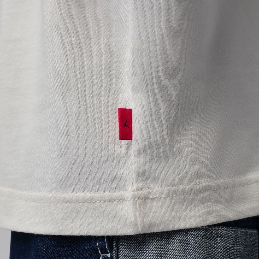 W JORDAN GRAPHIC TEE