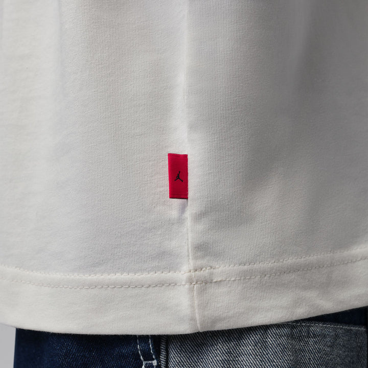 W JORDAN GRAPHIC TEE