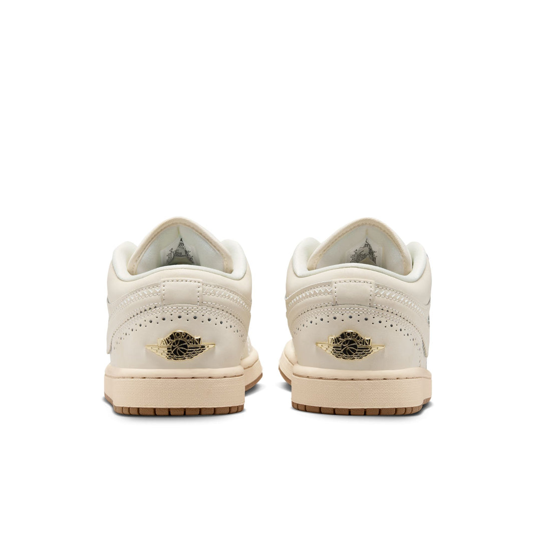 W AIR JORDAN 1 LOW SE "GOLD PEARL"