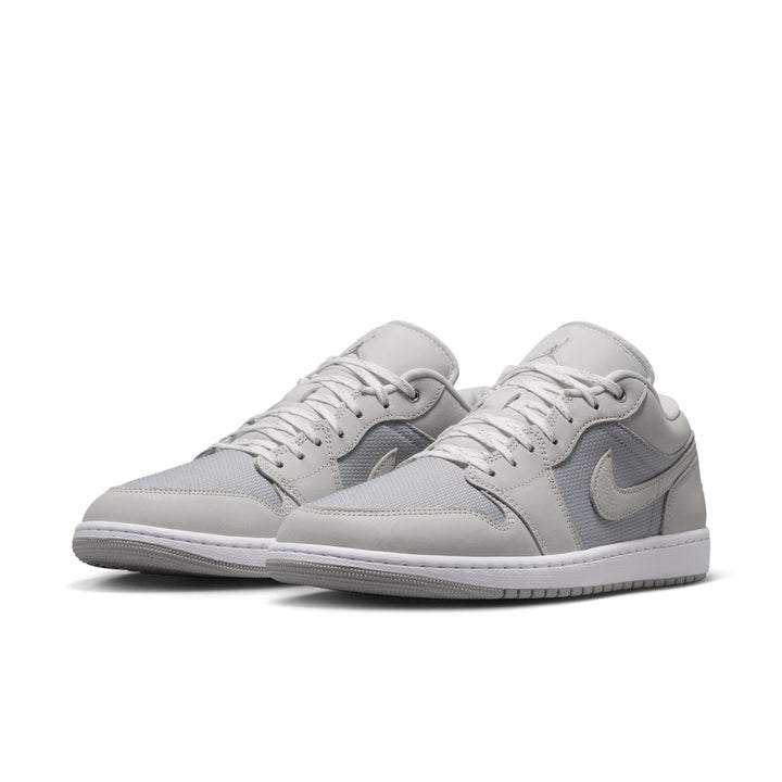 AIR JORDAN 1 LOW SE "SMOKE GREY"