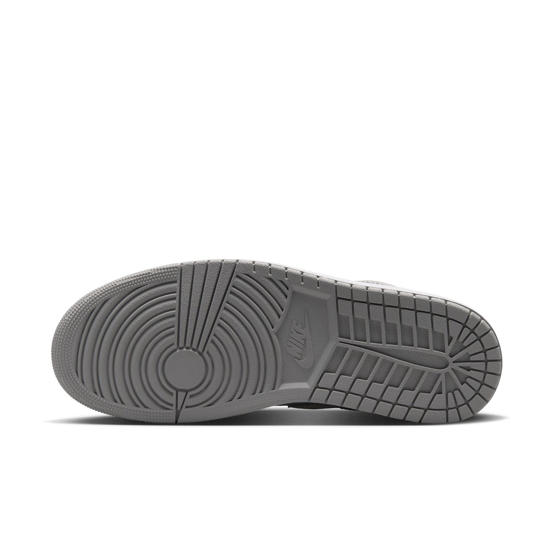 AIR JORDAN 1 LOW SE "SMOKE GREY"