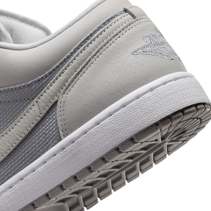 AIR JORDAN 1 LOW SE "SMOKE GREY"