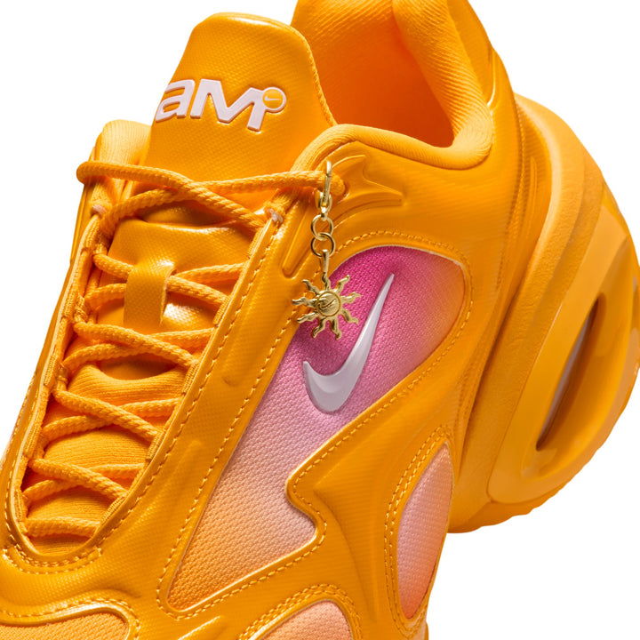 WMNS NIKE AIR MAX MUSE "UNIVERSITY GOLD"