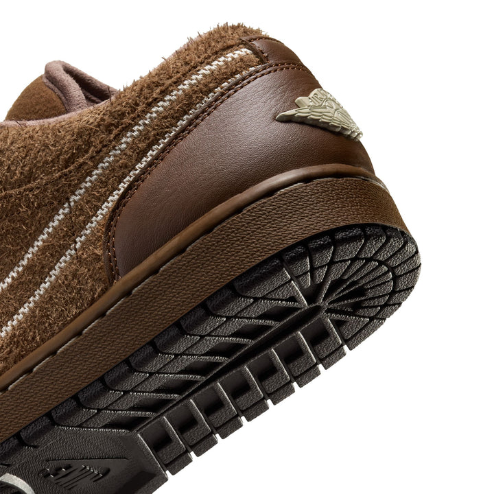 WMNS AIR JORDAN 1 LOW SE "CACAO WOW"
