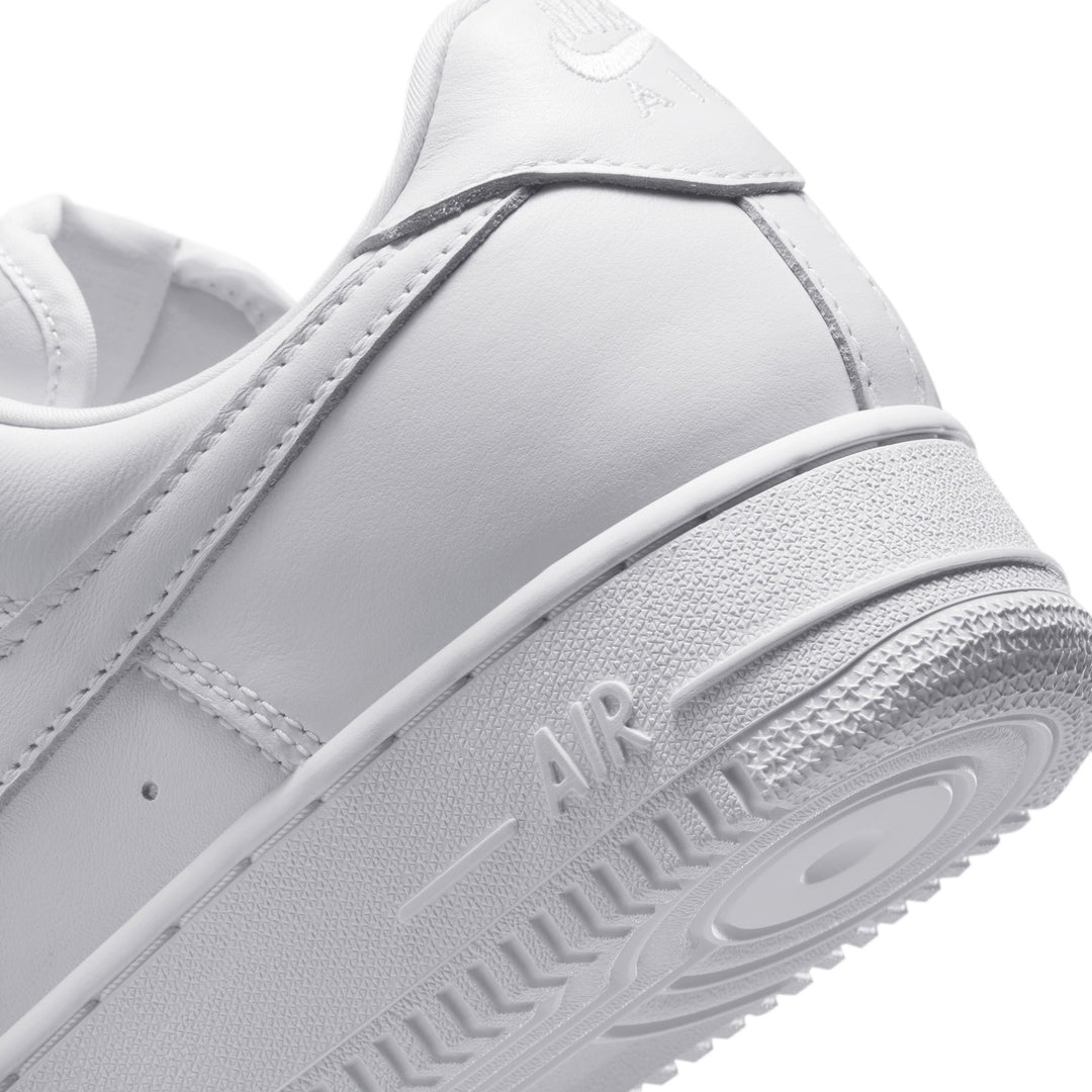 NIKE AIR FORCE 1 '01 "TRIPLE WHITE"