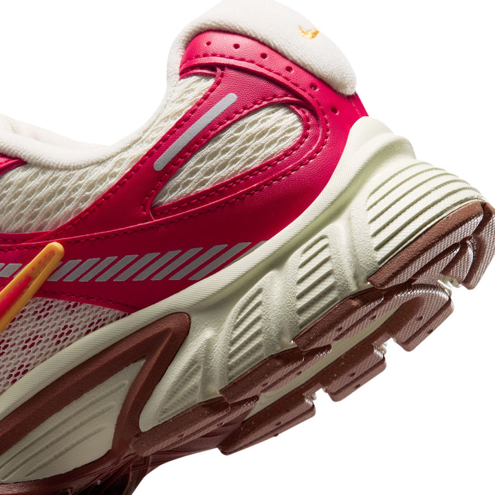 W NIKE V5 RNR "GAME DAY"