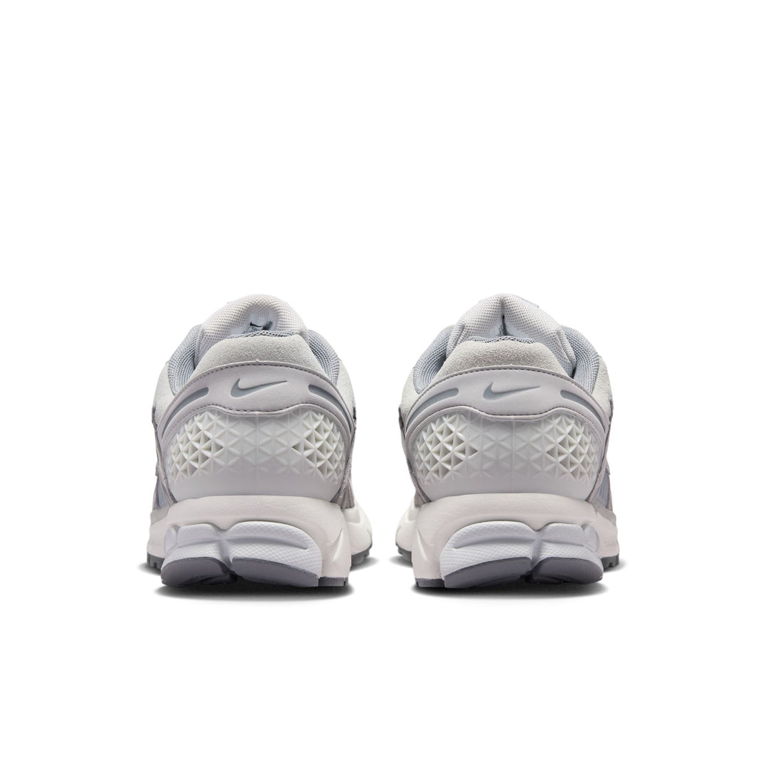 NIKE ZOOM VOMERO 5 SE "PURE PLATINUM"