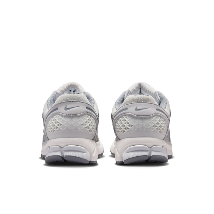 NIKE ZOOM VOMERO 5 SE "PURE PLATINUM"