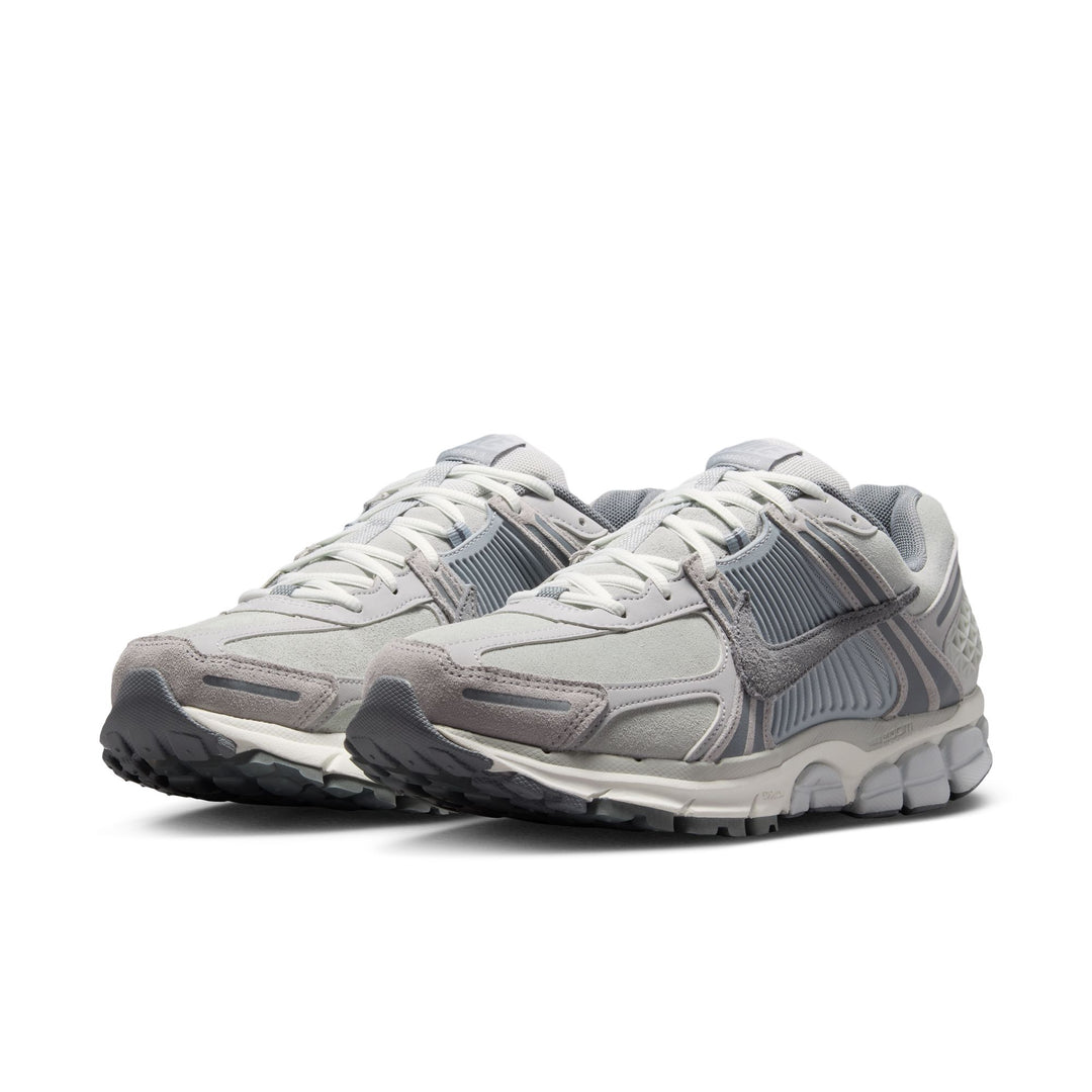 NIKE ZOOM VOMERO 5 SE "PURE PLATINUM"