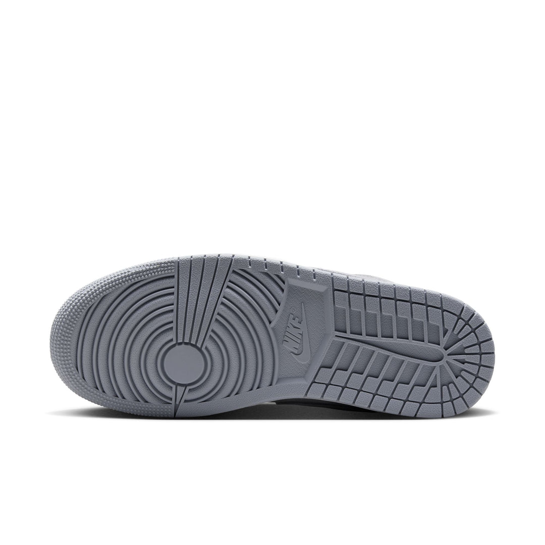WMNS AIR JORDAN 1 LOW SE "OBISIDIAN MIST"