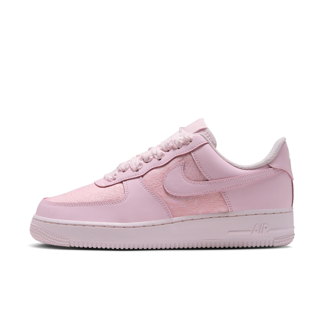WMNS NIKE AIR FORCE 1 '07 SE "ARCTIC PINK"