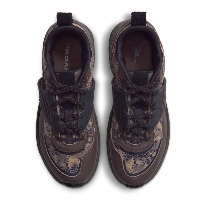 W JORDAN TRUNNER O/S SE "COCAO WOW"