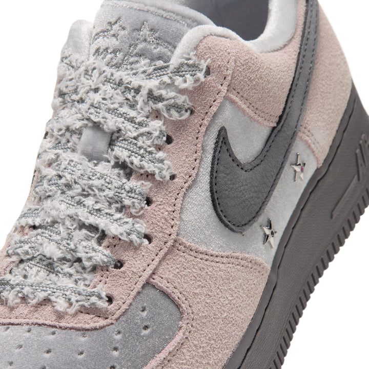 WMNS NIKE AIR FORCE 1 '07 "PENCIL POINT"