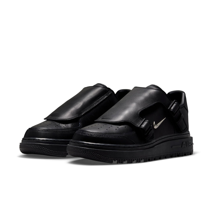NIKE AIR FORCE 1 LUX "TRIPLE BLACK"