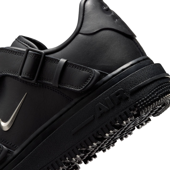 NIKE AIR FORCE 1 LUX "TRIPLE BLACK"