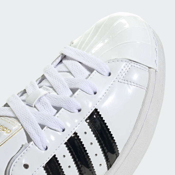 SUPERSTAR II W FTWWHT/CBLACK/GOLDMT