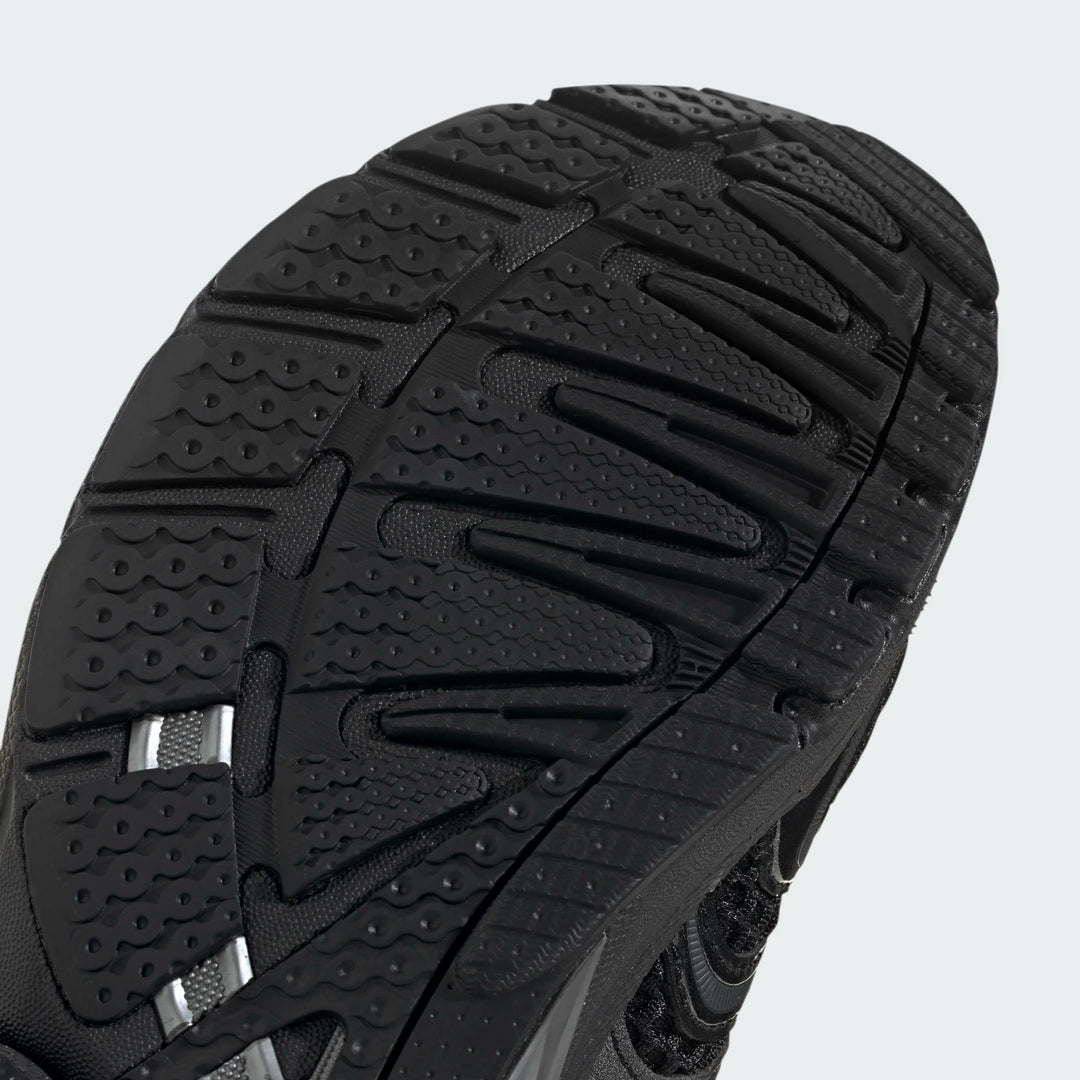 ADISTAR CONTROL 5 "CORE BLACK"