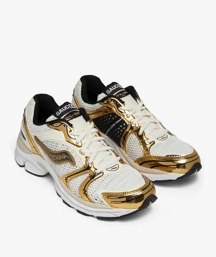 SAUCONY PROGRID TRIUMPH 4 "EGRET"