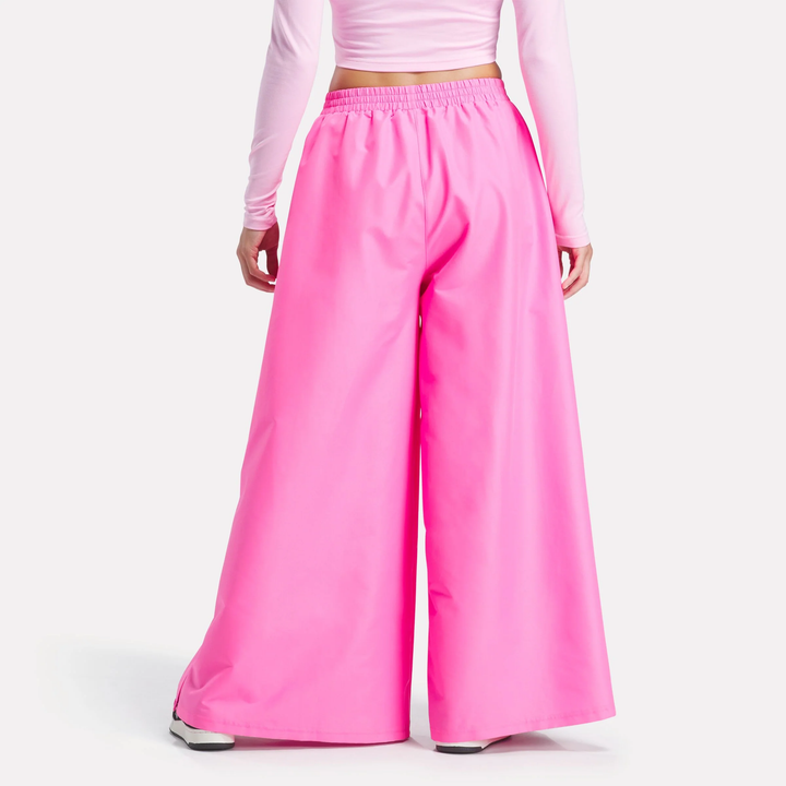 REEBOK X BARBIE TRACKPANT (Paradise Pink)